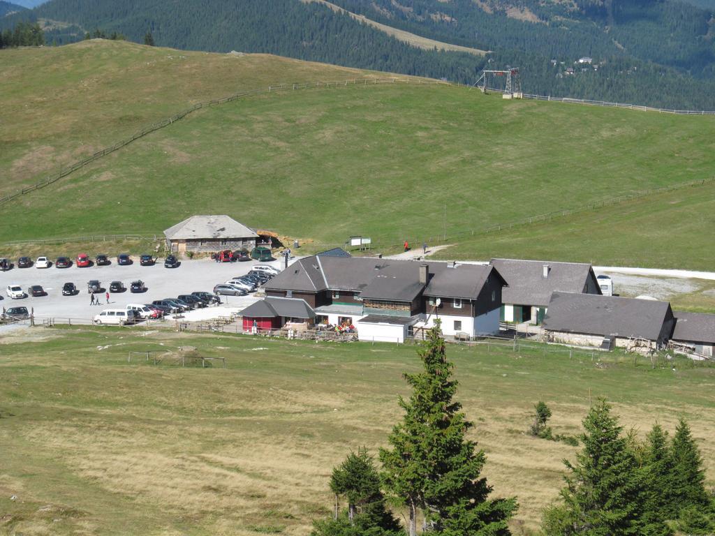 Altes Almhaus Hotel Maria Lankowitz Eksteriør billede
